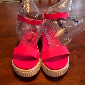MIA hot pink sandals